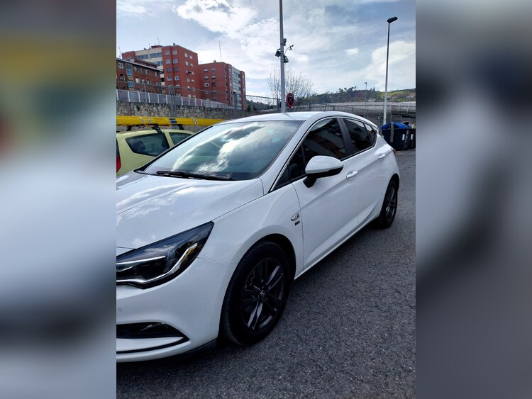 Opel Astra <span class=